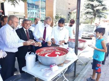 Altıntaş’Ta Aşure Etkinliği
