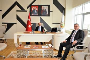 Altıntaş’Ta Bal Ormanı Çalışması
