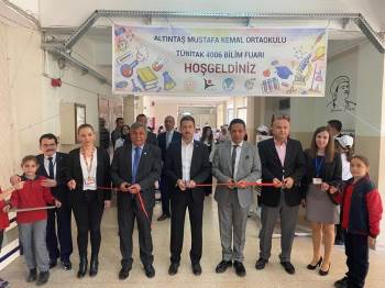 Altıntaş’Ta Bilim Fuarı
