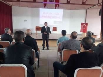 Altıntaş’Ta Çiftçiler Sulama Suyu Konusunda Bilgilendirildi
