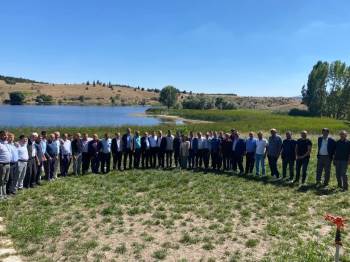 Altıntaş’Ta Eylül Ayı Muhtarlar Toplantısı Yapıldı
