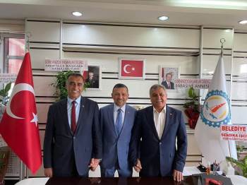 Altıntaş’Ta Hikmet Tunç, Görevi Arif Teke’Den Devraldı
