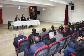 Altıntaş’Ta İstiare Toplantısı
