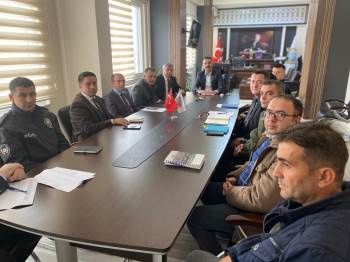 Altıntaş’Ta Karla Mücadele Ve Kış Tedbirleri Masaya Yatırıldı
