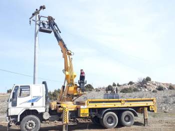 Altıntaş’Ta Mesire Alanı Enerji Nakil Çalışmaları
