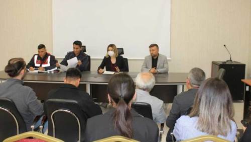 Altıntaş’ta okul güvenliği toplantısı düzenlendi