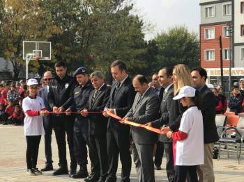 Altıntaş’Ta Tübitak Fuarı
