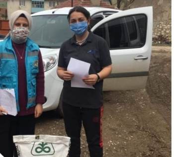 Altıntaş’Taki Üreticilere ’’Yağlık Ayçiçeği Tohumu’’ Dağıtıldı
