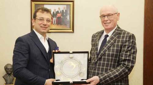 Amaç CHP'li belediyeleri iş yapamaz hale getirmek!