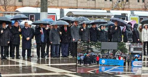 Aman protokol üyeleri ıslanmasın!