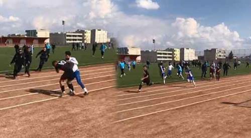 Amatör maçta futbolcular hastanelik oldu