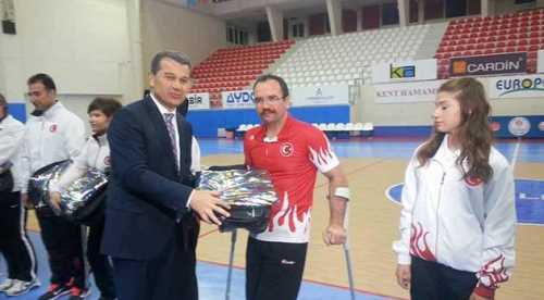 Amatör Spor Haftası'nda dostluk maçı