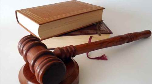 Amirine beddua edip işinden oldu, mahkeme...