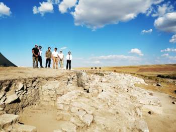 Amorium Antik Kenti Kazısında Selçuklu Ve Beylik Dönemi Kalıntılarına Ulaşıldı
