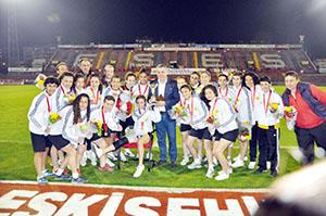 Şampiyonlara Başkandan tebrik