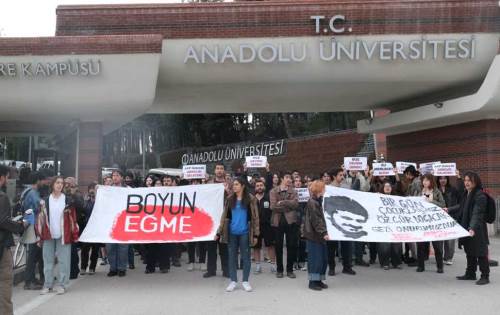 Anadolu Dayanışma Ağı, gençlere destek için yürüdü
