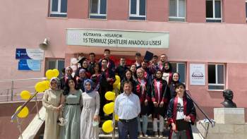 Anadolu Lisesi’Nde Mezuniyet Töreni
