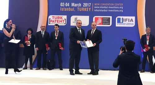 Anadolu Üniversitesi altın madalya aldı