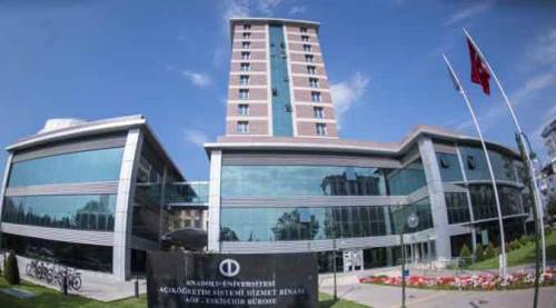 Anadolu Üniversitesi duyurdu: Kayıt yenileme ücretsiz
