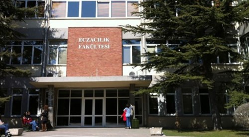 Anadolu Üniversitesi Eczacılık Fakültesi 50 yaşında