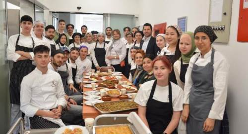 Anadolu Üniversitesi EMYO mezun istihdamında başı çekiyor