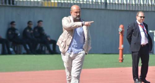 Anadolu Üniversitesi galibiyetle kapatmak istiyor