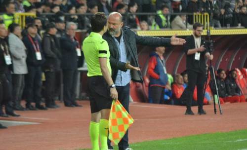 Anadolu Üniversitesi hakemleri beğenmedi