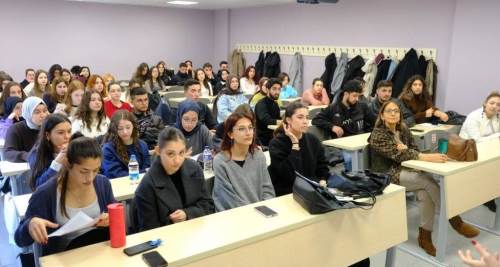 Anadolu Üniversitesi'nde "Yerel Yönetimlerde Sosyal Hizmet" semineri 