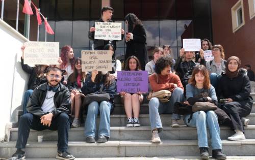 Anadolu Üniversitesi’nde boykot var: “Müşteri değil, öğrenciyiz”