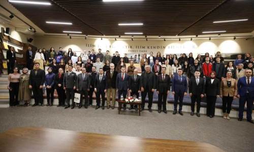 Anadolu Üniversitesi’nde dijital dolandırıcılık paneli: "Banka hesabını kiralamayın"