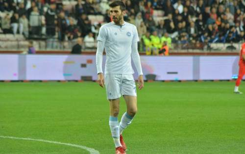 Anadolu Üniversitesi’nde forma rekabeti