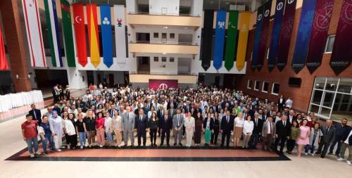 Anadolu Üniversitesi’nde geleneksel bayramlaşma töreni düzenlendi