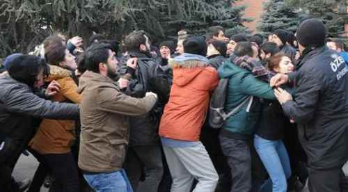 Anadolu Üniversitesi'nde KHK gerginliği