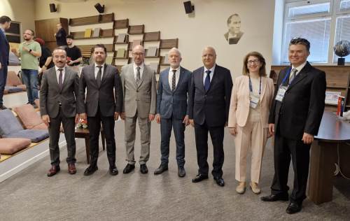 Anadolu Üniversitesi'nde Sağlık İletişimi Sempozyumu başladı