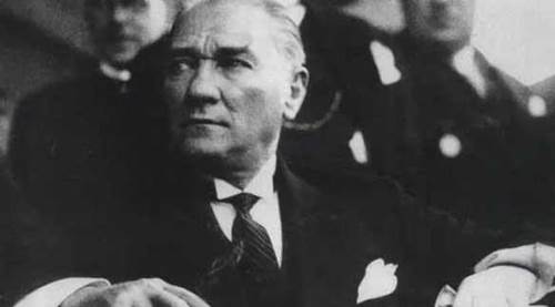 Anadolu Üniversitesi'ndeki Atatürk portrelerine ne oldu?