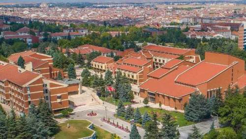 Anadolu Üniversitesi'nden 17 bilim insanı dünya listesinde!