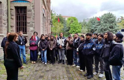 Anadolu Üniversitesi rehberlik öğrencileri Ankara’da sahaya çıktı