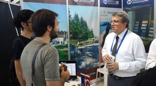Anadolu Üniversitesi tercih fuarında