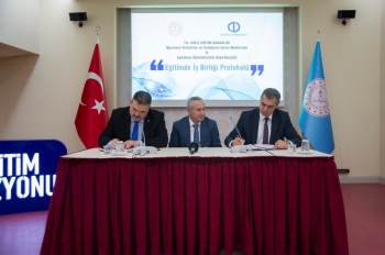 Anadolu Üniversitesi Ve Meb Arasında “Eğitimde İş Birliği” Protokolü İmzalandı
