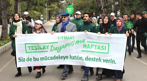 Anadolu Üniversitesi Yeşilay Kulübü yürüdü