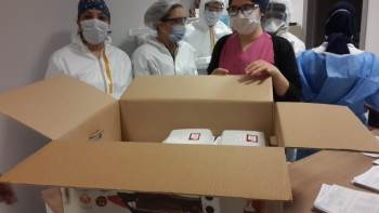 Anaokulu Öğretmenleri Ve Öğrencilerinden Sağlık Çalışanlarına Yemek İkramı
