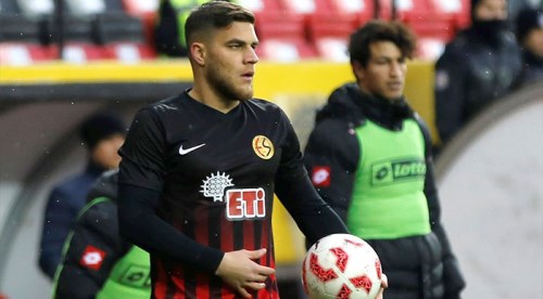 Andaç golleriyle dönüyor