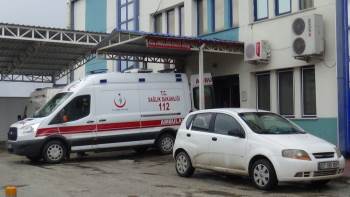 Aniden Yola Fırlayan 5 Yaşındaki Çocuğa Kamyonet Çarptı
