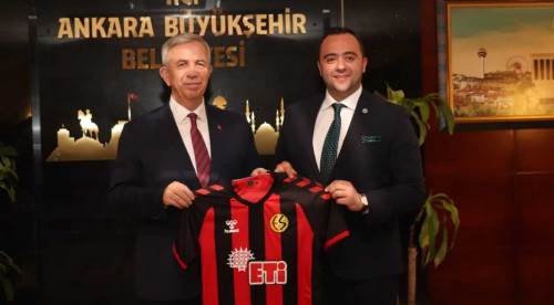 Ankara Büyükşehir Belediye Başkanı'na özel Eskişehirspor forması!