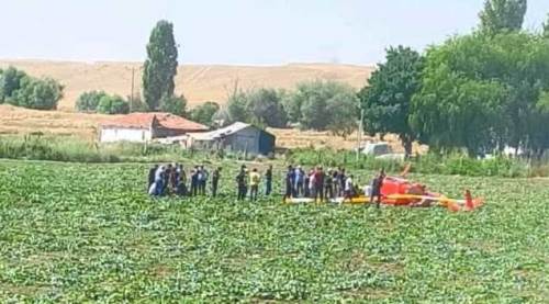 Ankara’da eğitim helikopteri tarlaya düştü: SON DAKİKA