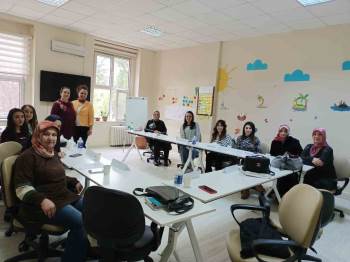 Anne Adaylarına Yönelik ‘Doğuma Hazırlık Eğitimleri’ Devam Ediyor
