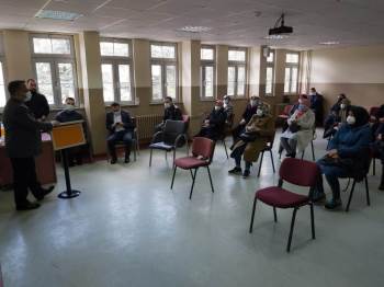 Annelere Narko-Rehber Semineri
