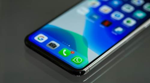 Anneyi telefona kaydetme isimleri - En değişik, en anlamlı ve komik Türkçe İngilizce anneyi rehbere kaydetme