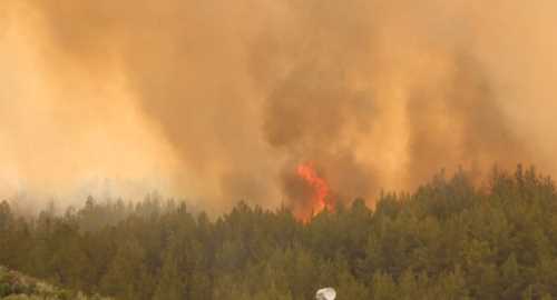 ANTALYA'DA YANGIN DURDURULAMIYOR