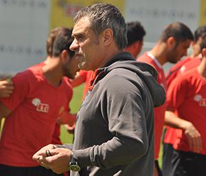 Antalyaspor mesaisi sürüyor